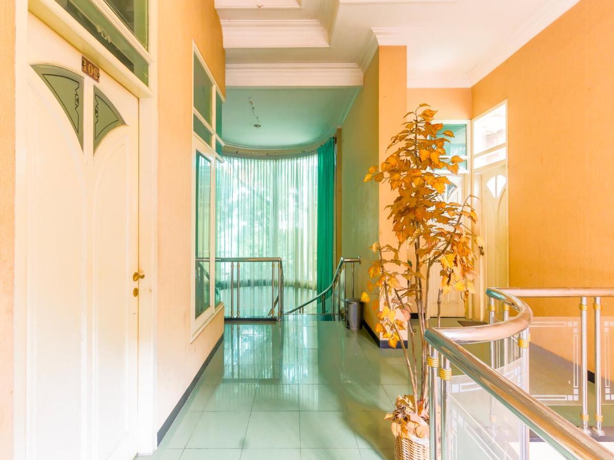 Oyo 90788 Nillo Hotel Kebumen Bagian luar foto