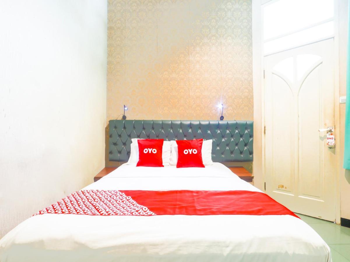 Oyo 90788 Nillo Hotel Kebumen Bagian luar foto