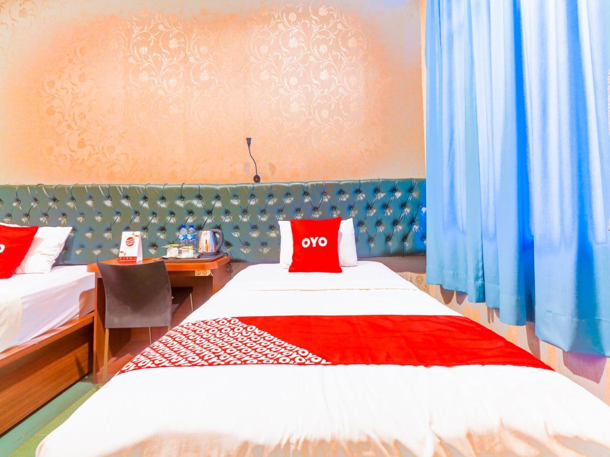 Oyo 90788 Nillo Hotel Kebumen Bagian luar foto