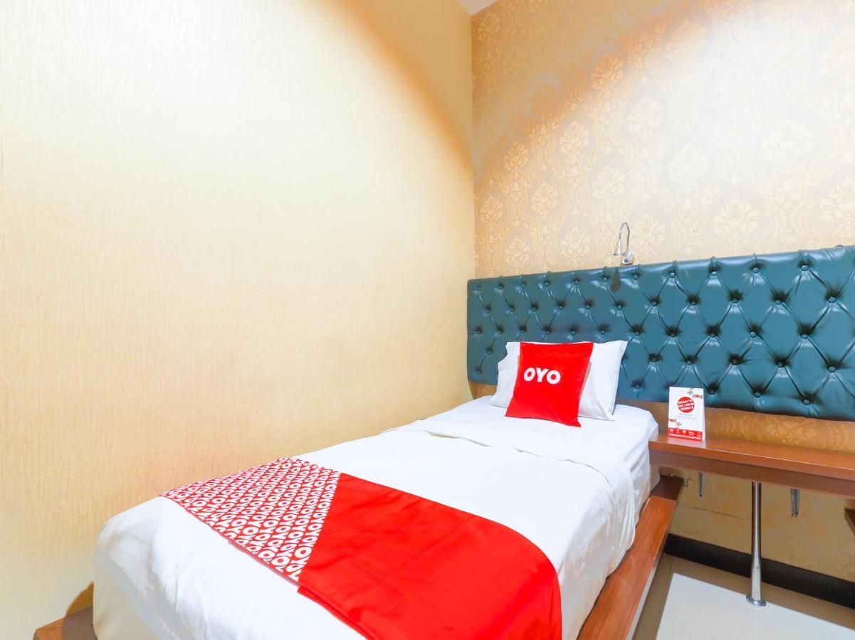 Oyo 90788 Nillo Hotel Kebumen Bagian luar foto