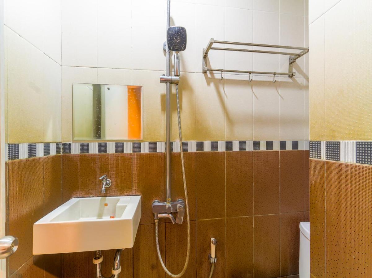 Oyo 90788 Nillo Hotel Kebumen Bagian luar foto